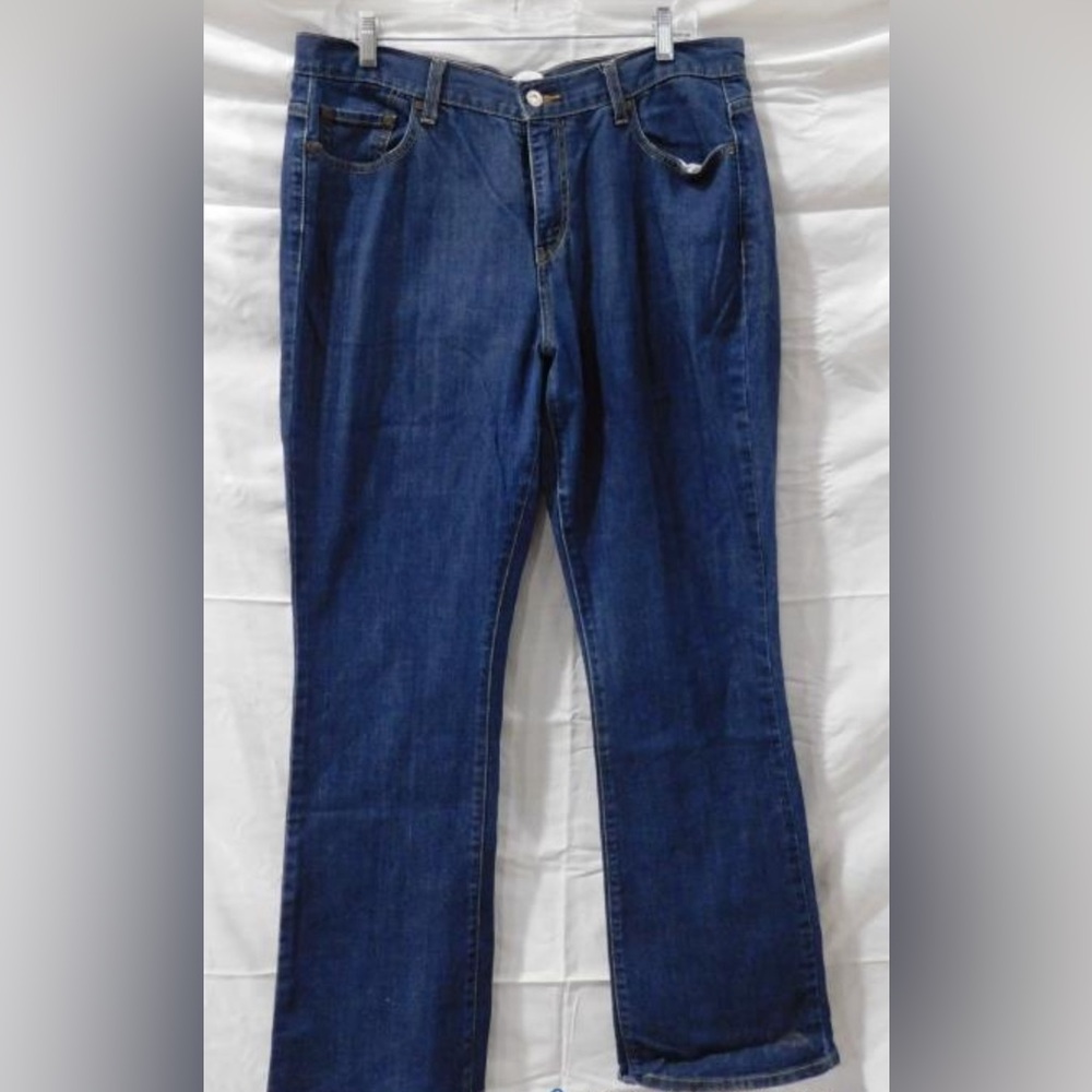 Women’s Levi’s 515 Bootcut Jeans Size 14 Medium